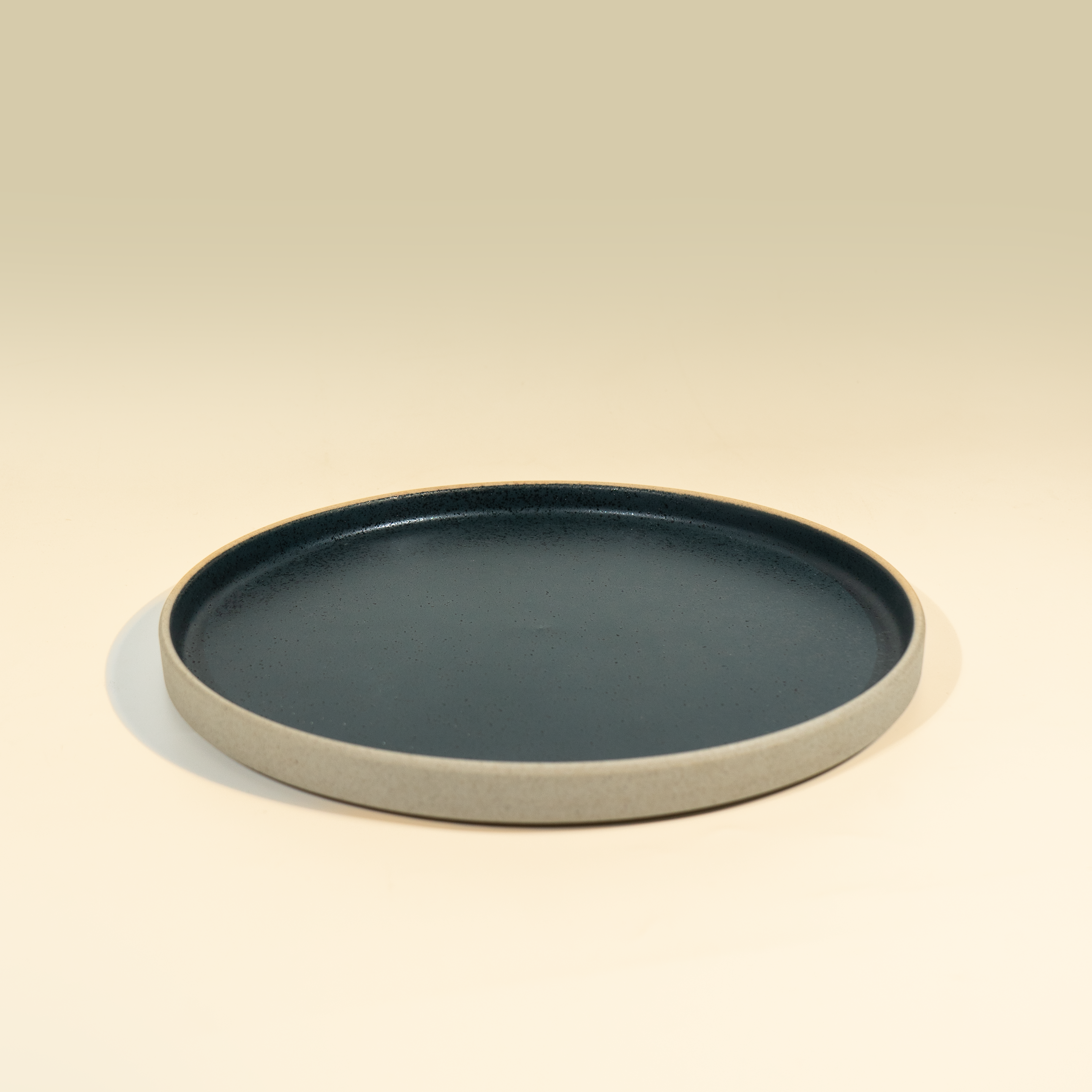 Night & Day - Round Flat Plate 26cm